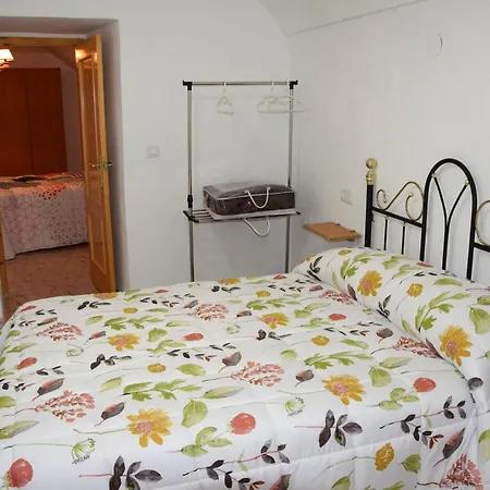 Cueva Rural Palmeras Holiday home *